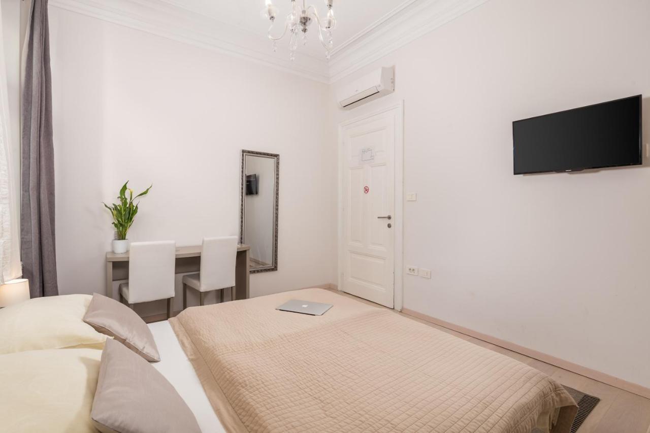 Sokol Center Apartment *
